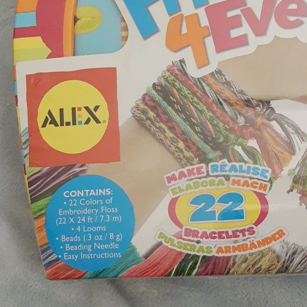 Alex Toys Friends 4 Ever Friendship Bracelet Making Kit, Makes 22 Bracelets NEW